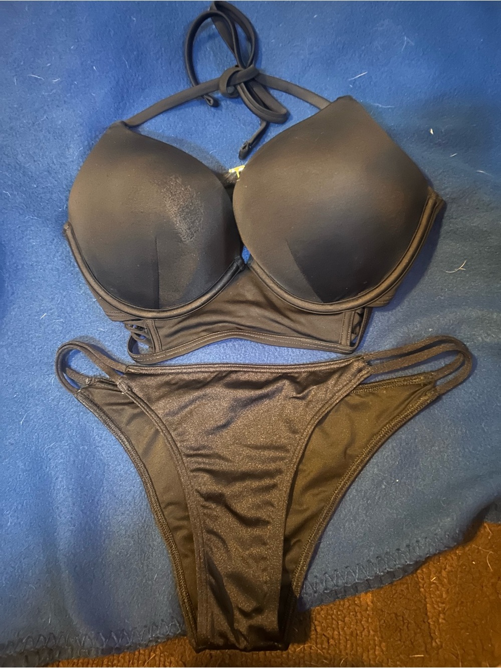 Victoria’s Secret Bombshell bikini set